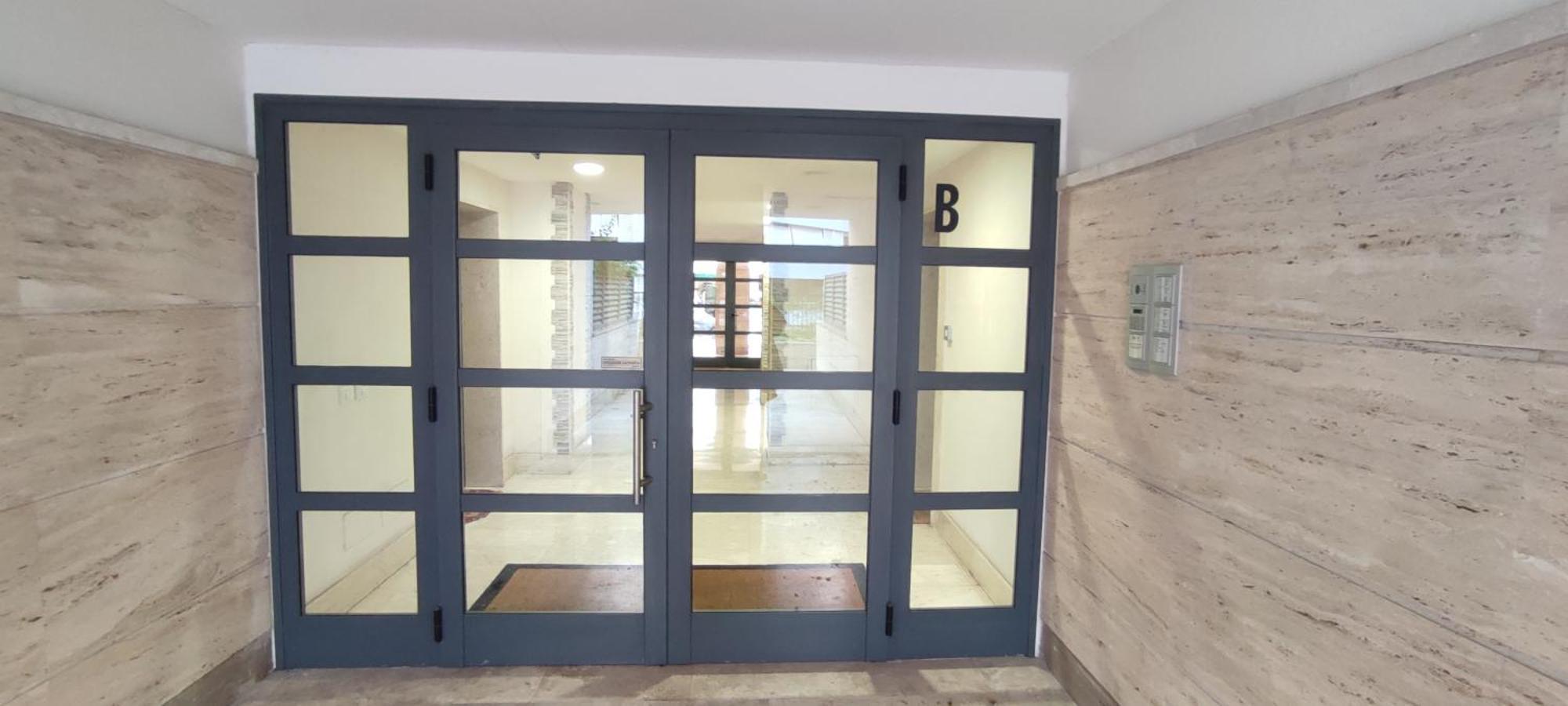Appartamento Eur Laurentina Luminoso Fino A 5 Ospiti